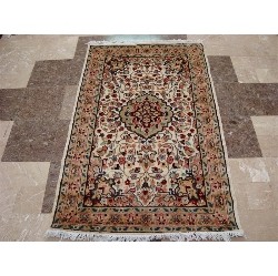 AHMEDANI Excellent Love Medallion Flowers Area Rugs Wool Silk Hand Knotted Carpet (5 X 3)' In Ivory