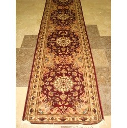 AHMEDANI Floral Love Mahal Classic Designed Hand Knotted Runner Rug (10.2 X 2.6)' In Red