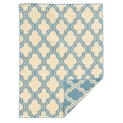 LINON HOME DECOR Linon Rug-Sa2358 5 X 8 Ft. Salonika Quatrefoil Indoor Area Rug - In Light Blue
