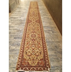 AHMEDANI Rare Amazed Floral Soft Hand Knotted Carpet Hall Way Runner Rug (23.1 X 2.6)' In Beige