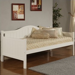 HILLSDALE Staci Wood Daybed In Finish In White