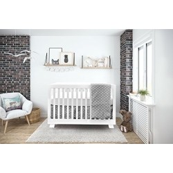 BEBELELO Baby Crib Bedding 4 Piece Set, Perfect for Baby Girls And Boys, Gray And Delta Triangles Design In White