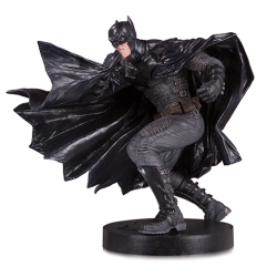 DC Designer Series 1/6 Scale Statue Figure Batman Comic - Label Batman Batman By Bermejo In Black