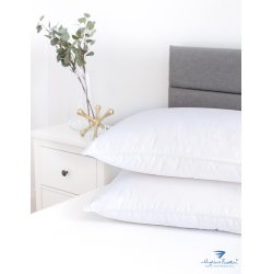 HIGHLAND FEATHER 600 Fill Power Goose Down Pillow 500Tc Pure Cotton Casing Tustna Soft And Comfy Support, Medium, Kingsize, 22 OZ, One Pillow