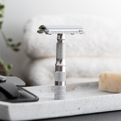 MERKUR Double Edge Safety Razor, Straight Cut, Chrome, Travel Size