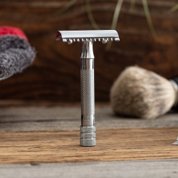 MERKUR Double Edge Safety Razor, Open Tooth Comb, Chrome