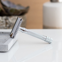 MERKUR Double Edge Safety Razor, Straight Cut, Chrome