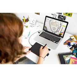 Wacom One by Wacom Graphic Tablet with Stylus - Small | Best Buy