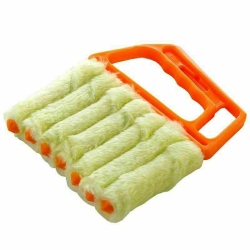 SAG Venetian Blind Cleaner Brush Duster With 7 Slats Washable Easy to Use Cleaning