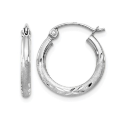 GEM AND HARMONY 14K Gold Diamond Cut Hoop Earrings In White