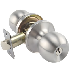 JESSAR - Entrance Door Handle With Lock In Silver