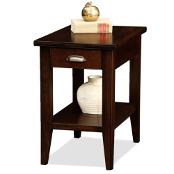 BOWERY HILL Traditional Wood End Table In Chocolate Cherry