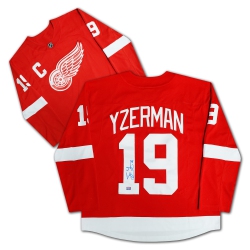AUTOGRAPH AUTHENTIC Steve Yzerman Autographed Detroit Wings Jersey In Red
