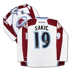 AUTOGRAPH AUTHENTIC Joe Sakic Autographed Jersey Colorado Avalance - In White