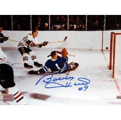 AUTOGRAPH AUTHENTIC Hull Scores On Bower Autographed 8X10