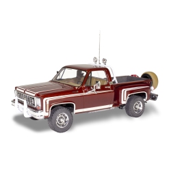 REVELL USA 1976 Chevy Sport Stepside Pickup 4X4 (85-4486) 1:24 Scale Truck Plastic Model Kit