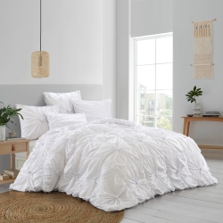 GRACE LIVING Kamaria 5PC Full/queen Comforter Set 2 Pillow Shams, 2 Euro Shams, 1 Comforter In White
