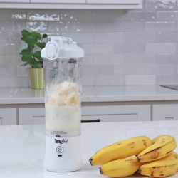 TOTAL CHEF Cordless Portable Blender, 20 OZ (600 Ml) Personal Blender, USB Rechargeable In White