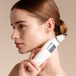 PROJECT E BEAUTY Reinvo Facial Microdermabrasion Wand | Skin Renewal | Reduce Fine Lines & Wrinkles | Treat Sun Damage