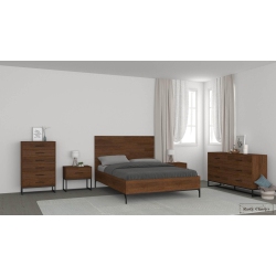 RUSTIC CLASSICS Blackcomb 5 Piece Reclaimed Wood And Metal Platform Bedroom Furniture Set In Coffee Bean (King)