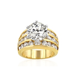 JGI Classic Engagement Ring In Gold