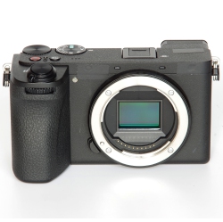 STHE MULTI-TOOL FONY Sony A6700 Mirrorless Camera (Body) - Ilce-6700