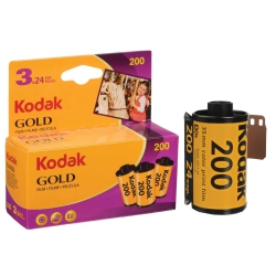 KODAK Gold 200 Colour Negative Film (35MM Roll Film, 24 Exposures, 3-Pack)– Purple & Packaging In Yellow