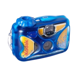 FUJIFILM Kodak Sport Underwater Single-Use Disposable Camera With 800 Speed 27-Exposure Film (1 Pack)