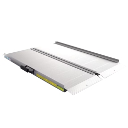 EZ-ACCESS Traverse 4 Foot Aluminum Singlefold Portable Loading Ramp In Silver