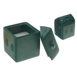 MAISON CONCEPTS INC Maison Concepts 9.2 OZ Candle Frosted Pine Tree