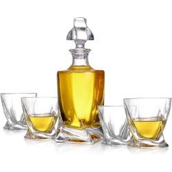NUTRICHEF Kitchen Home Bar Whiskey Decanter, Whiskey Glass Decanter Aerator Set \w Four 750Ml Whiskey Glasses, Elegant Home Bar, Tabletop Accent