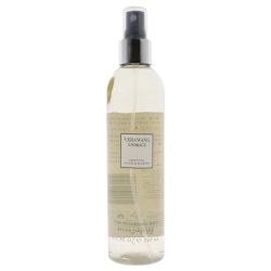 VERA WANG Embrace Tea And Pear Blossom Fragrance Mist Spray By In Green