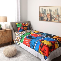 EXPRESSIONS Marvel Comics Bedding Sheet Set 4 PCs Twin Bed In Bag Set for Kids - Reversible Comforter, Flat Sheet, Fitted Sheet & Pillowcase