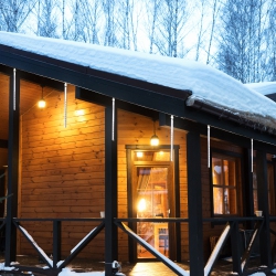 NORTHLIGHT Led Dripping Icicle Christmas Light Tubes - Polar - 15' Clear Wire - 10Ct In White