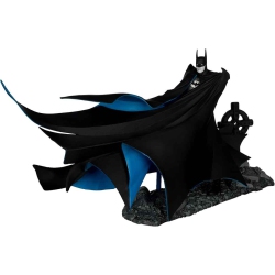 DC Multiverse 7 Inch Action Figure Exclusive - Batman Year Two Black & Accent Edition Gold Label In White