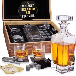 ROYAL RESERVE Whiskey Decanter Set By