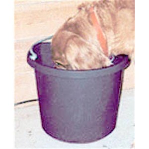 Farm Innovators 5 Gallon Black Rubber Heated Bucket FB-15R