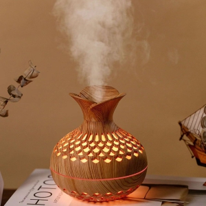 Colorful and cool mini humidifier Flower shaped humidifier USB portable desktop humidifier Light wood grain