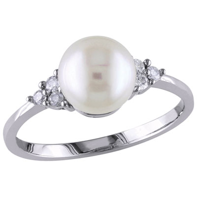 Image of 10K White Gold with 0.125ctw I2-I3 GHI Diamond & White Freshwater Pearl Ring - Size 8