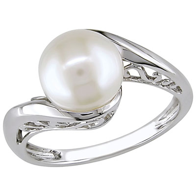 Image of 10K White Gold with White Freshwater Pearl Ring - Size 8