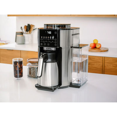 Machine caf automatique TrueBrew avec carafe thermique de De Longhi Noir Acier inoxydable