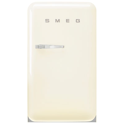 Image of Smeg Retro 22   3.9 Cu. Ft. Top Freezer Refrigerator (FAB10URCR3) - Cream
