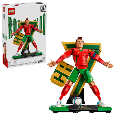 LEGO Editions: Cristiano Ronaldo Soccer Legend - 854 Pieces (43016) This was such a good product and i really love building it since i love Soccer and lego
