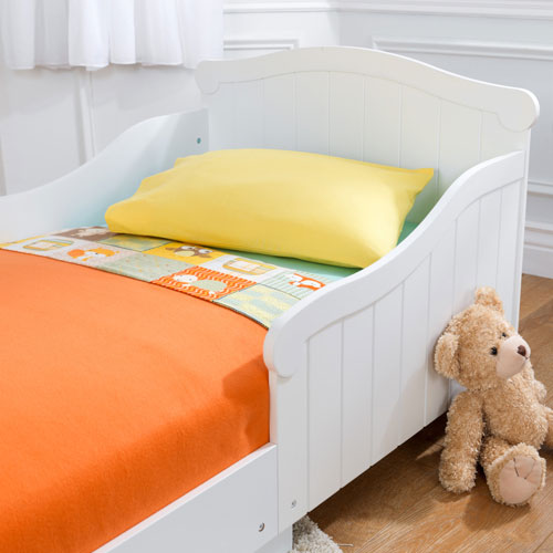 Lit pour tout-petit traditionnel Nantucket de Kidcraft - Blanc