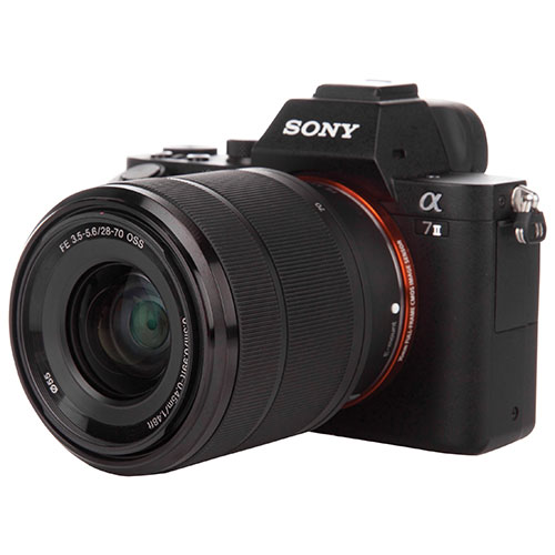 Appareil photo sans miroir Alpha a7 II image complète de Sony avec objectif FE 28-70 mm