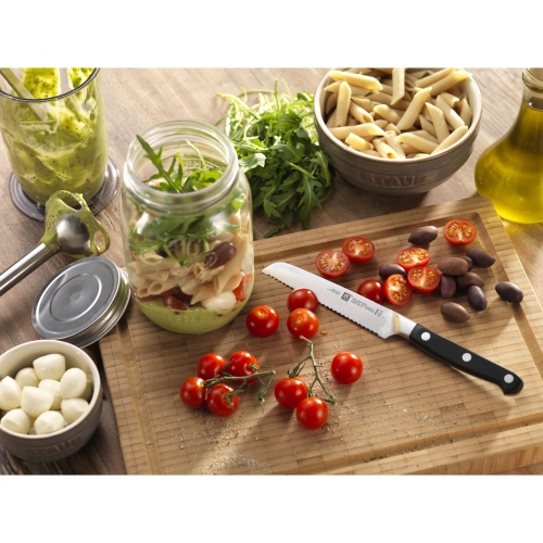 Zwilling J.A. Henckels Pro Tomato / Bagel Knife 5" / 130 mm