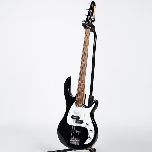 Peavey Milestone Bass Guitar - Black