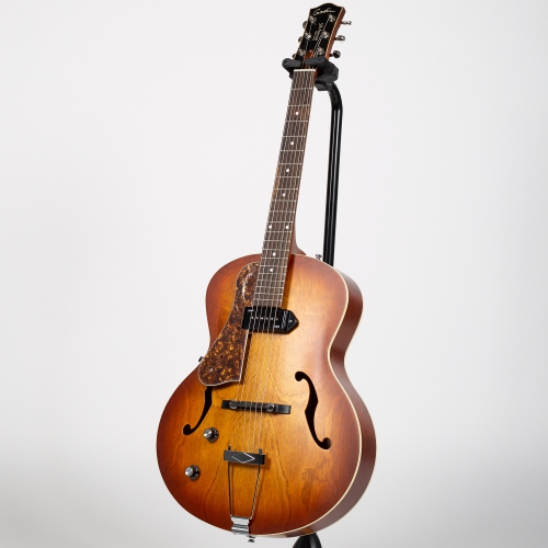 Godin 5th Avenue Kingpin P90 Acoutic Guitar - Cognac Burst gaucher