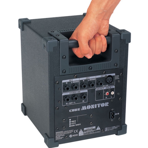 Roland 30W 6.5'' Active Speaker