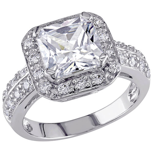 Classic Halo Engagement Ring in Sterling Silver with Cubic Zirconia - Size 8